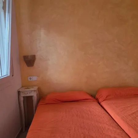 Apartaments Les Roques פלטחה ד'ארו