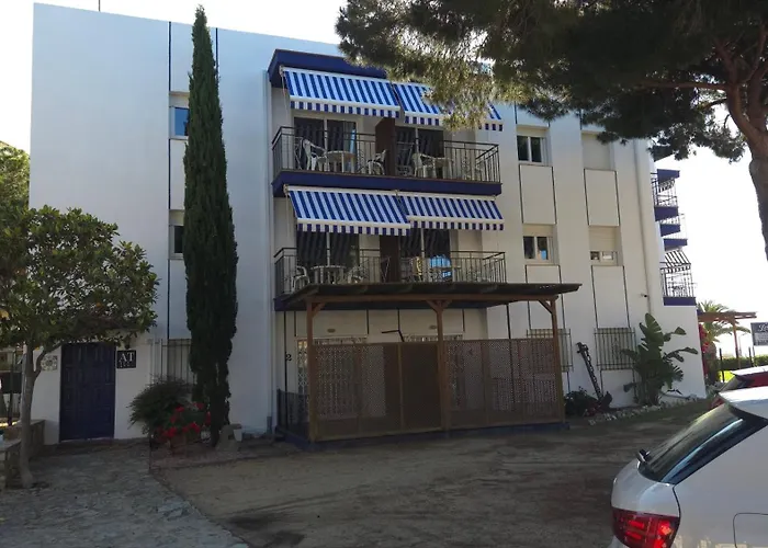 Apartaments Les Roques * פלטחה ד'ארו