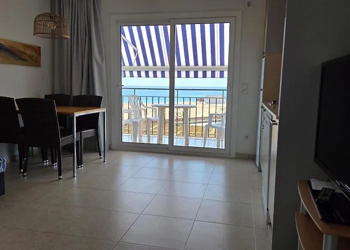 Apartaments Les Roques * פלטחה ד'ארו