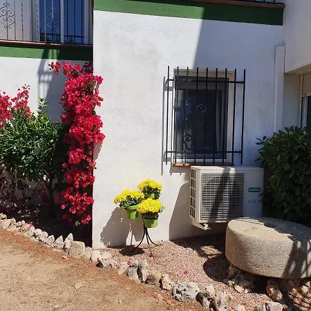 Apartaments Les Roques פלטחה ד'ארו